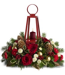 WILLIAMSBURG Lantern Centerpiece by Teleflora 